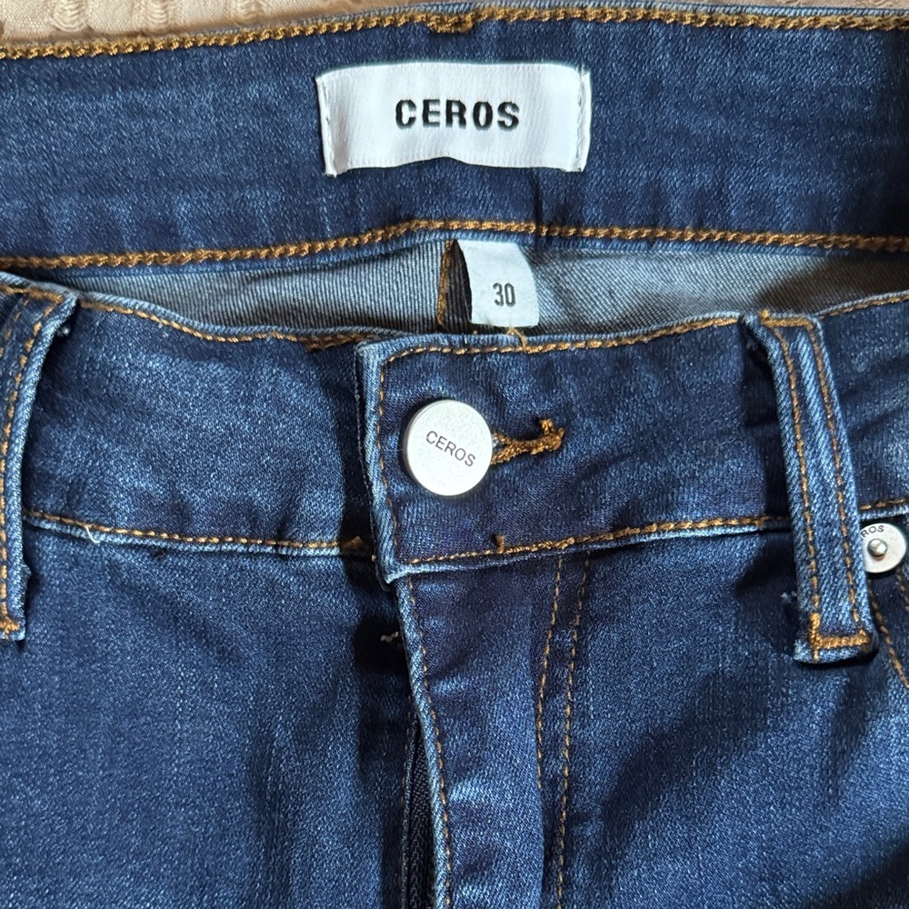 Ceros Women's Dark Blue Skinny Jeans